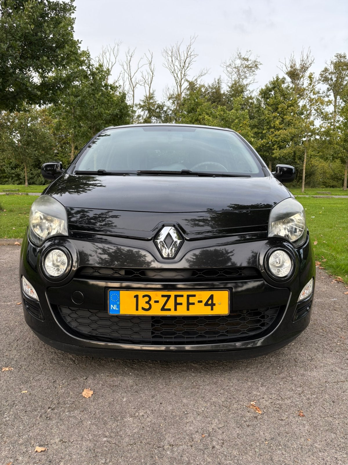 Renault Twingo 1.2 55KW E3 2012 Zwart nieuwe APK, Voorwielaandrijving, 839 kg, Twingo, 74 pk