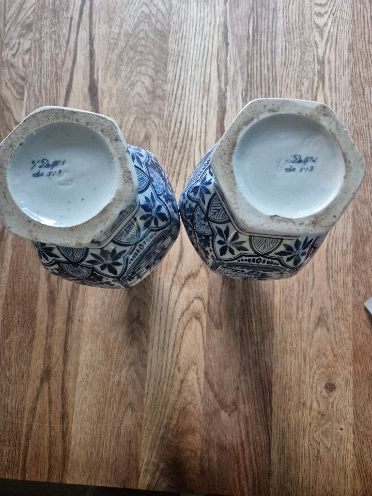 Twee vaasjes, Delfts blauw, Ophalen