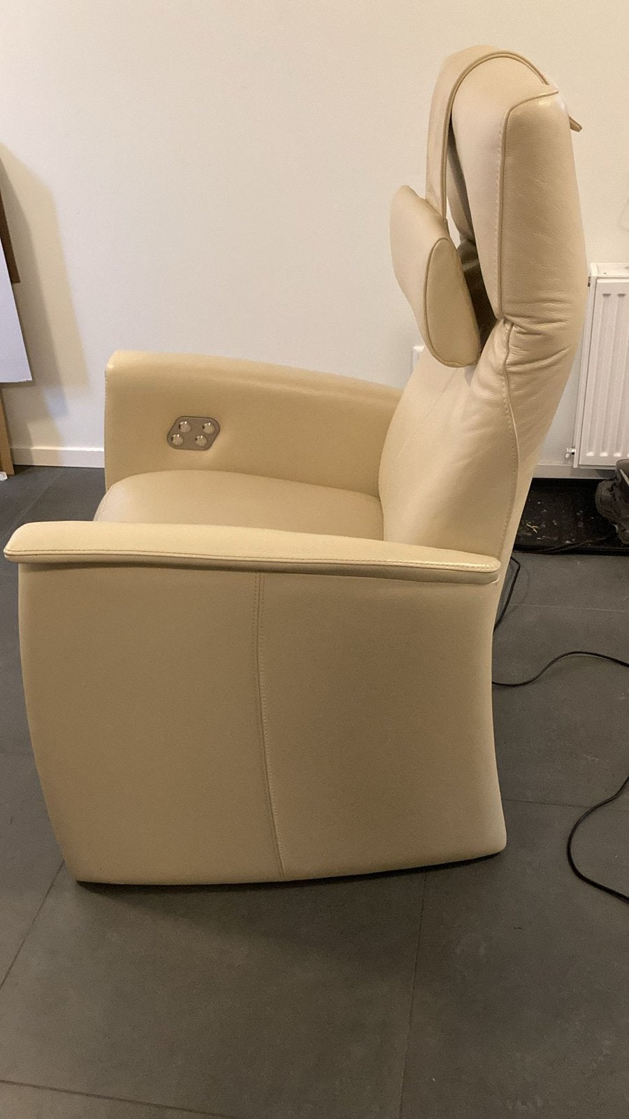 Leren fauteuil elektrische, Huis en Inrichting, Ophalen, Zo goed als nieuw, 50 tot 75 cm, Leer