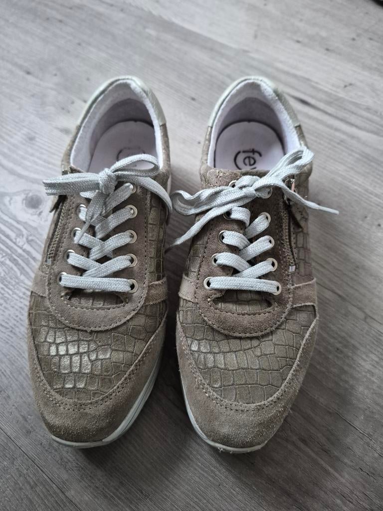 Sneakers van Feyn, maat 40., Kleding | Dames, Schoenen, Ophalen of Verzenden, Zo goed als nieuw, Sneakers of Gympen