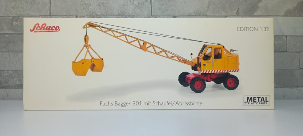 Fuchs Bagger 301, Ophalen of Verzenden, Zo goed als nieuw, Tractor of Landbouw, Schuco