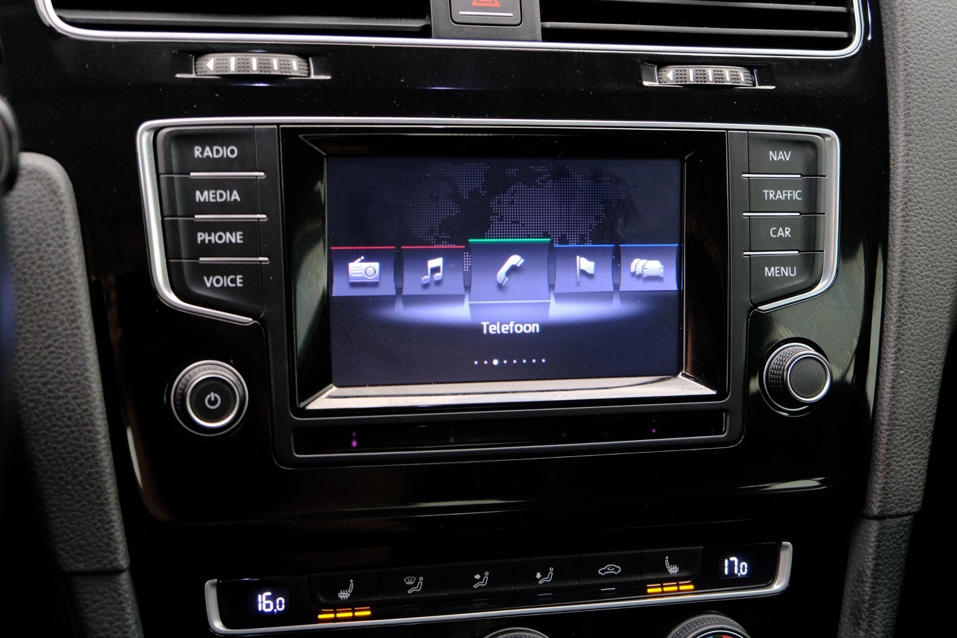 Foto 16 van Volkswagen Golf 1.2 TSI Highline 5-drs Navi|1e Eig!|Half Led