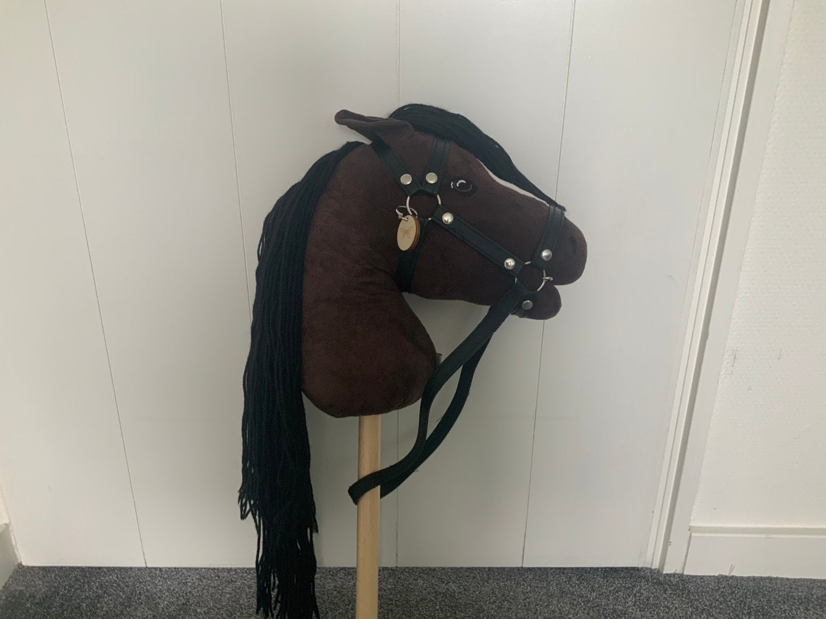 Mooie hobby horse met spulletjes, Ophalen, Zo goed als nieuw