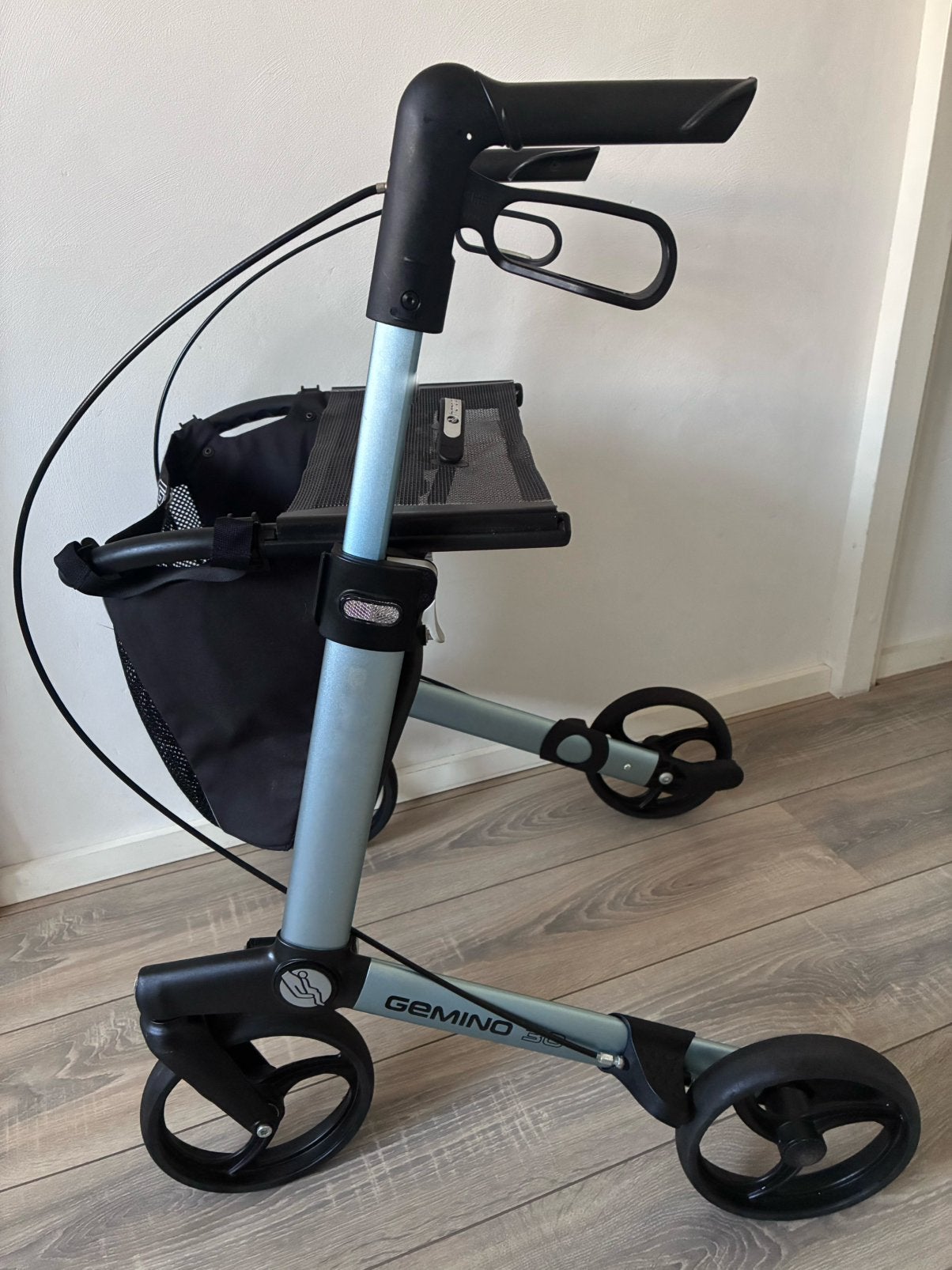 Gemino 30 rollator aluminium lichtgewicht handicare topro, Diversen, Ophalen, Opvouwbaar, Zo goed als nieuw