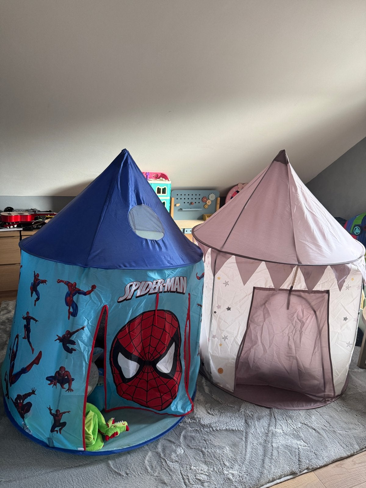 Speeltenten: Spiderman en Roze Kasteel, Kinderen en Baby's, Ophalen, Gebruikt