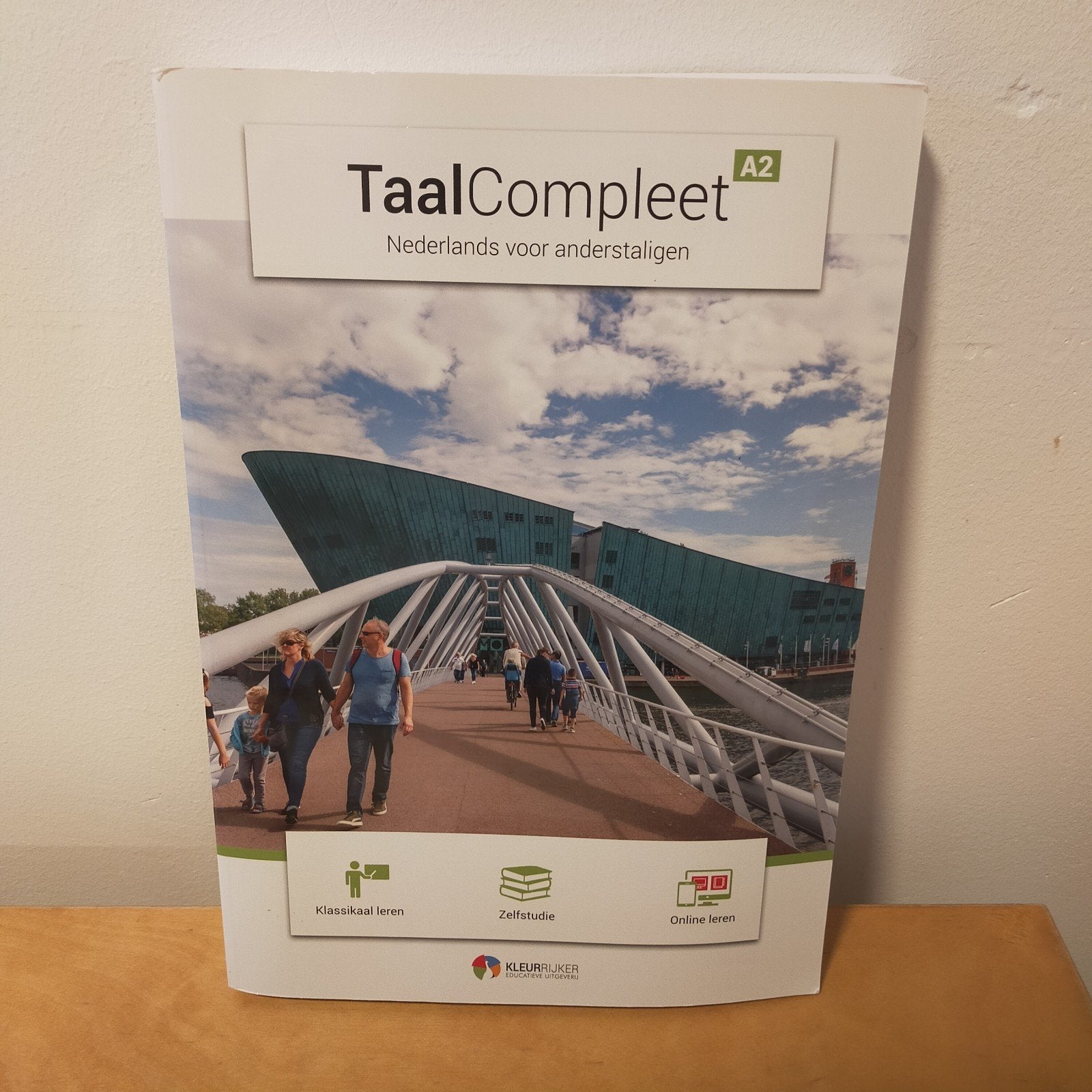 Taal compleet A2, Ophalen of Verzenden, Zo goed als nieuw, Overige niveaus, Nederlands