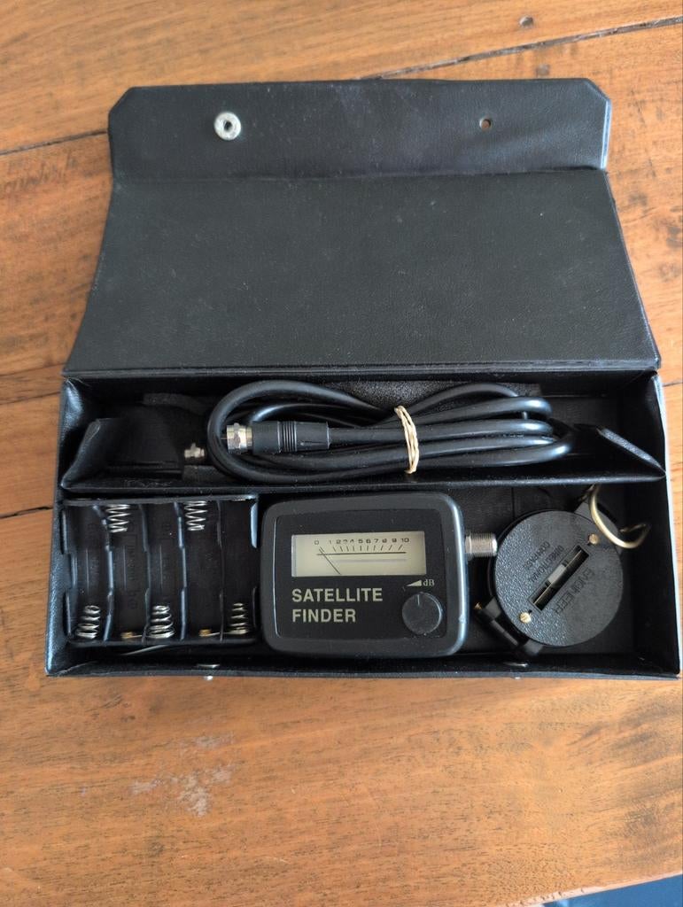 Satellite Finder Kit, Ophalen of Verzenden, Gebruikt, (Schotel)antenne-accessoires, Overige merken