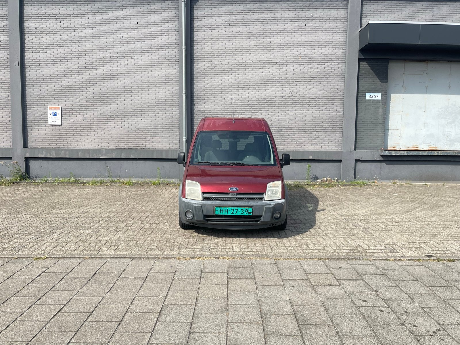 Ford Tourneo Connect 1.8 LWB 2004 Rood, Voorwielaandrijving, 4 cilinders, 1796 cc, Origineel Nederlands