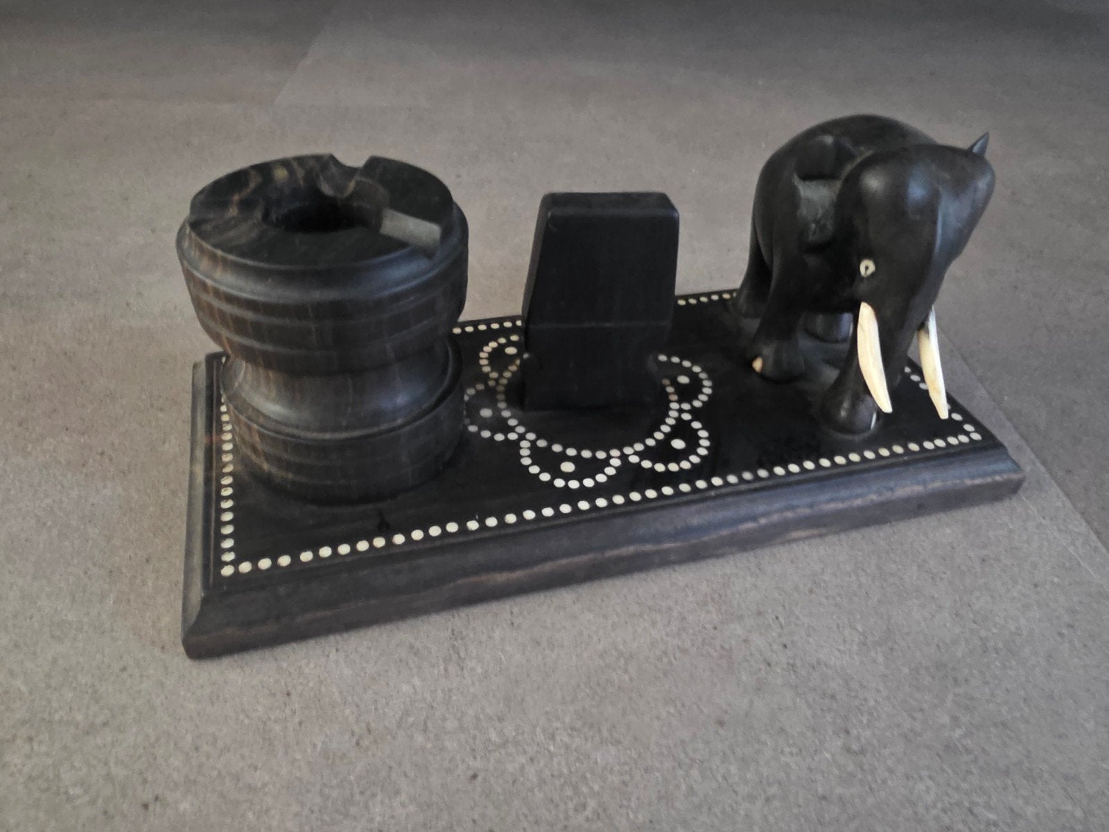 Handgemaakt ebbenhouten olifant rookstel ornament met asbak, Antiek en Kunst, Ophalen of Verzenden
