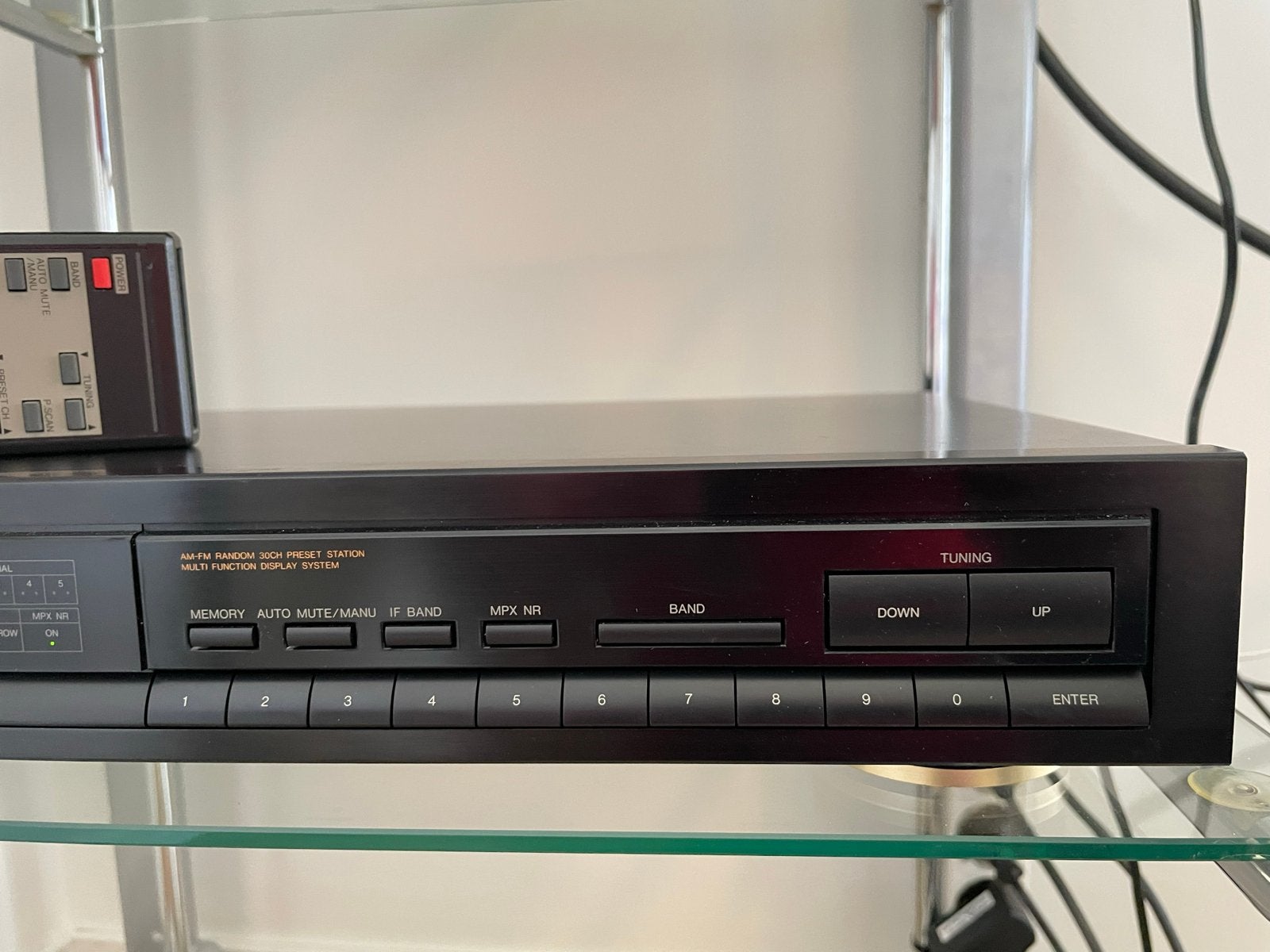 Denon TU-660 AM/FM Stereo Tuner met afstandsbediening, Ophalen of Verzenden, Zo goed als nieuw, Analoog