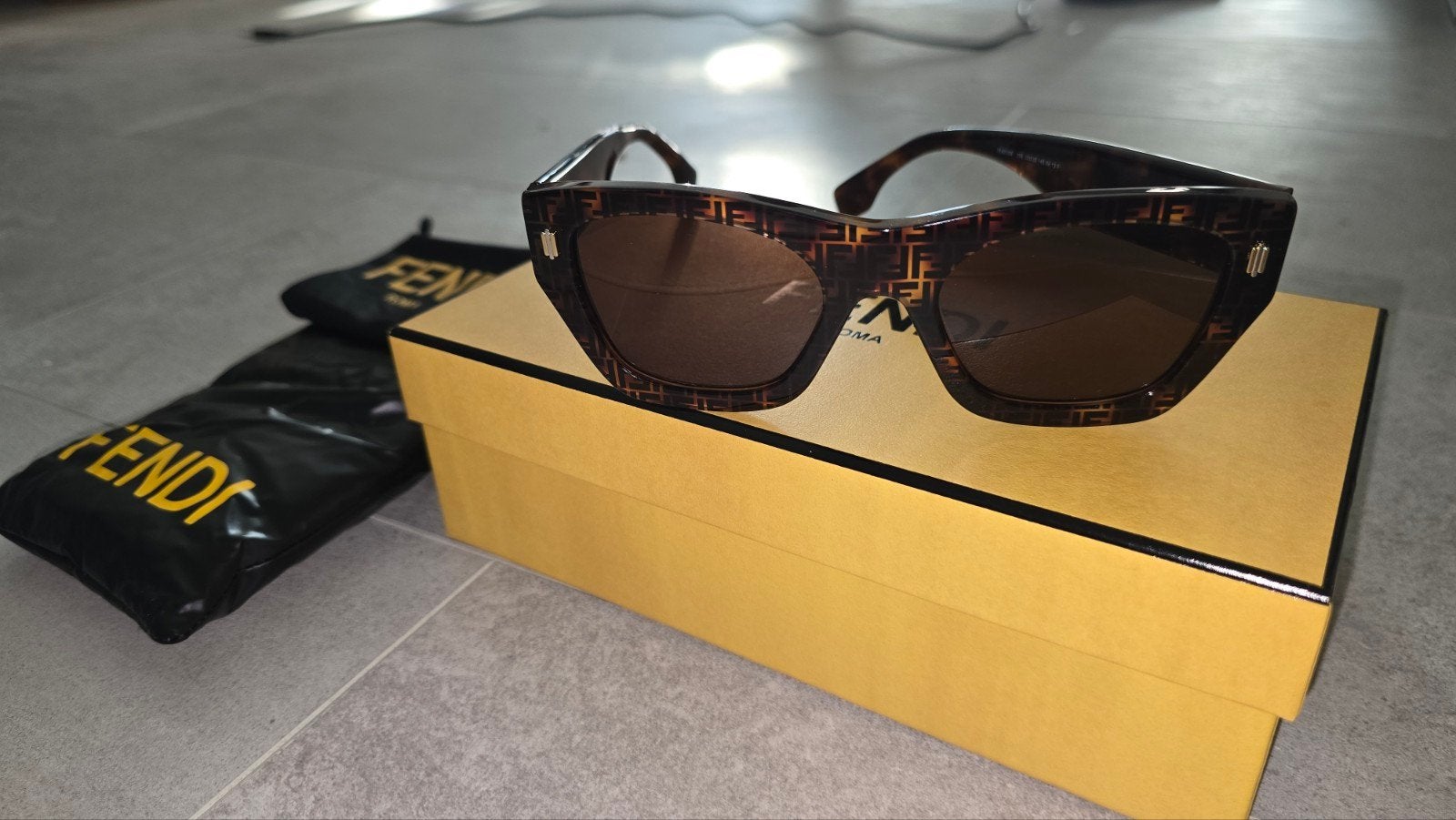 Fendi Roma FE40100I Havana, Overige merken, Zonnebril, Bruin, Ophalen of Verzenden