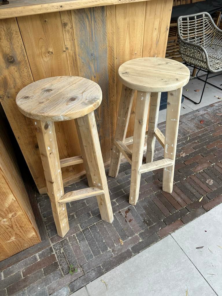 Set van 2 robuuste steigerhouten barkrukken, Huis en Inrichting, Barkrukken, Ophalen, Gebruikt, Met voetsteun, 90 cm of meer