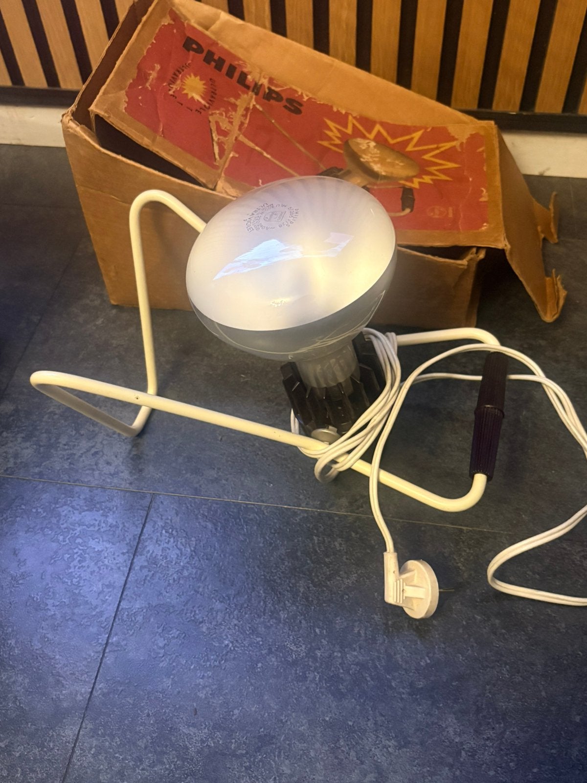 Vintage philips lampe ultraviolet design hp 3202 incl doos, Ophalen of Verzenden, Zo goed als nieuw