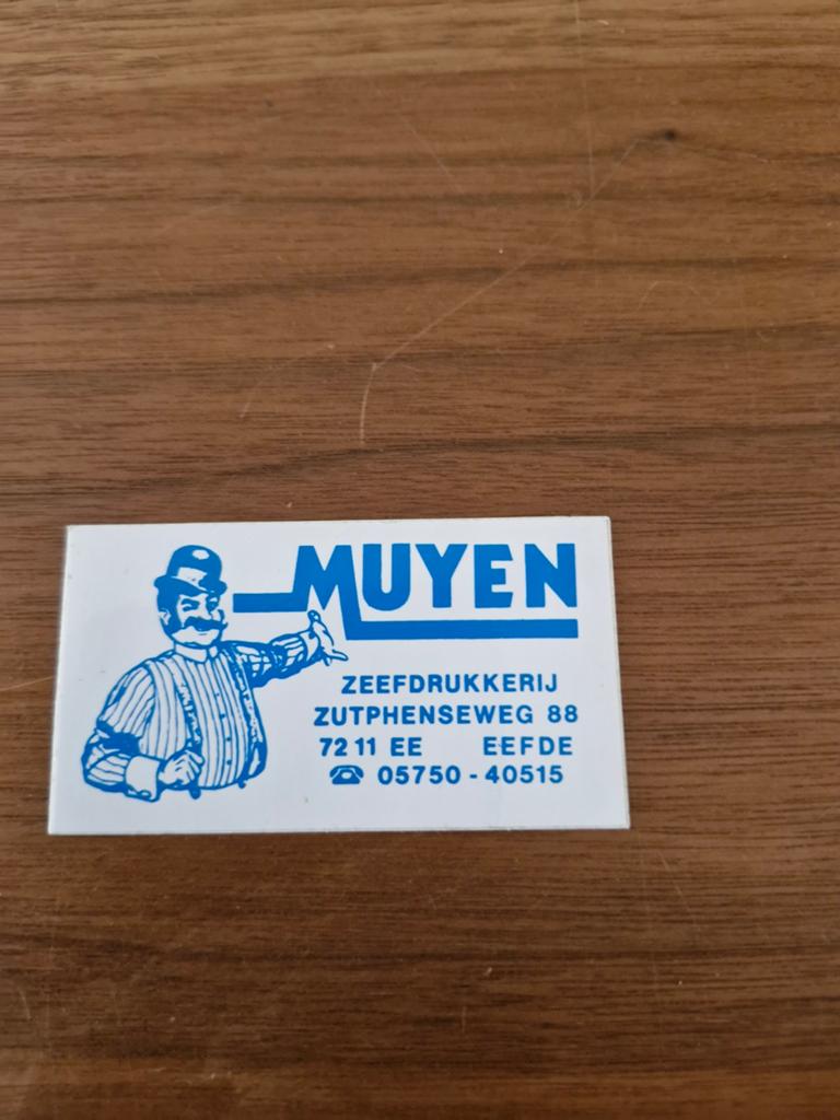 7398 Sticker Muyen Zeefdrukkerij Eegde, Ophalen of Verzenden, Zo goed als nieuw