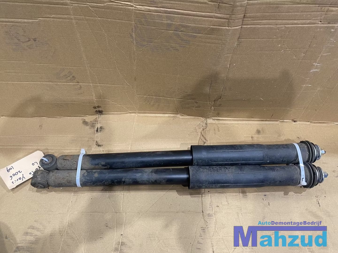 TOYOTA YARIS 2 P9 Schokdemper achter set, Info@toyota.co.jp, Gebruikt, Toyota Motor Corporation, Toyota