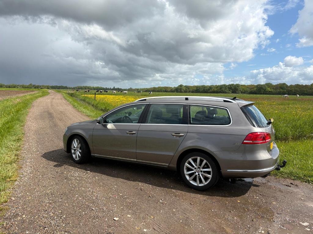 Volkswagen Passat Alltr.1.8tsi 118KW 2011 Bruin, Auto's, Voorwielaandrijving, Zwart, 4 cilinders, Bruin
