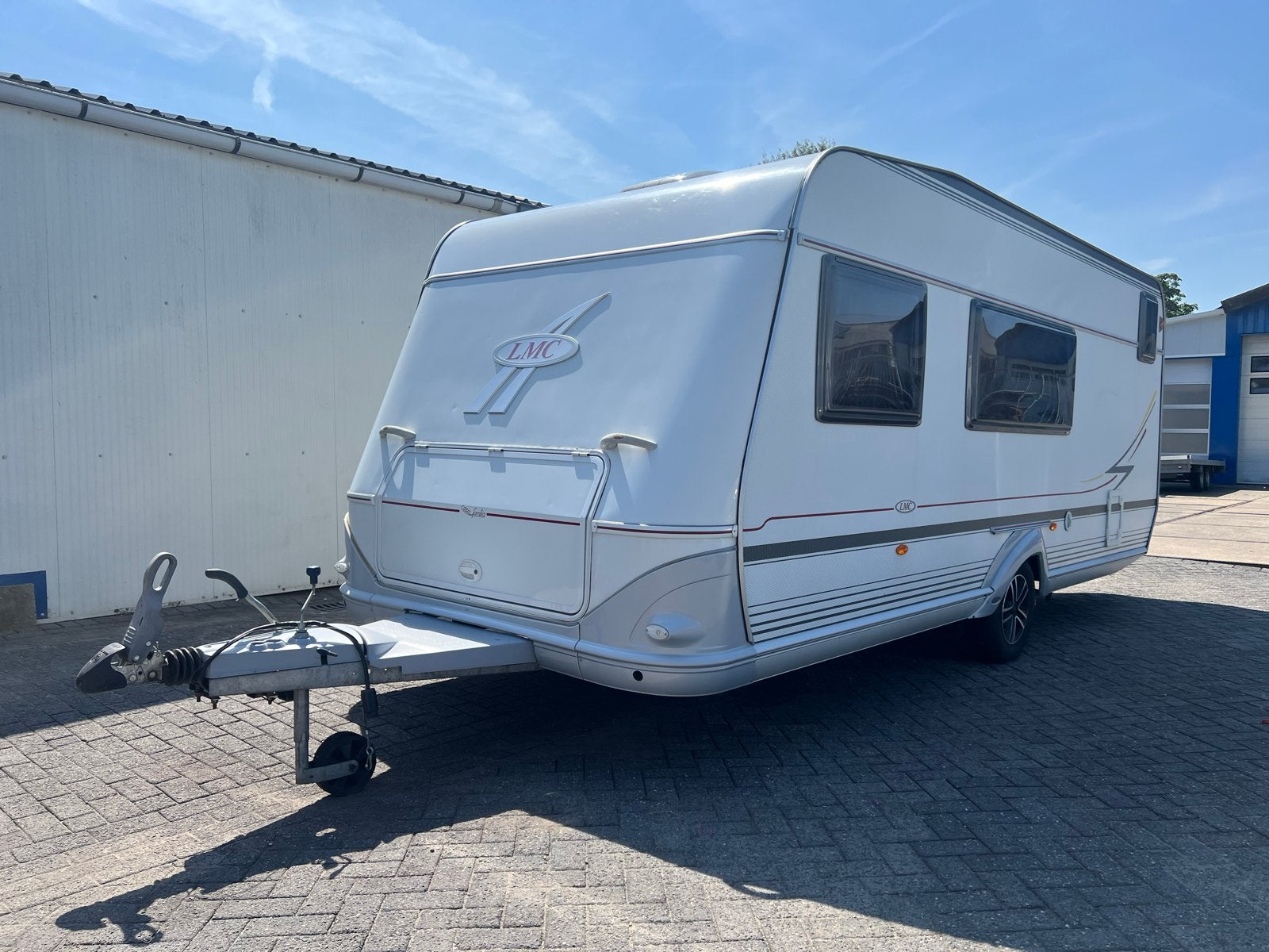 LMC la familia 530 6 pers. Airco, Mover, stapelbed, Schokbreker, Bedrijf, Treinzit, 5 tot 6 meter