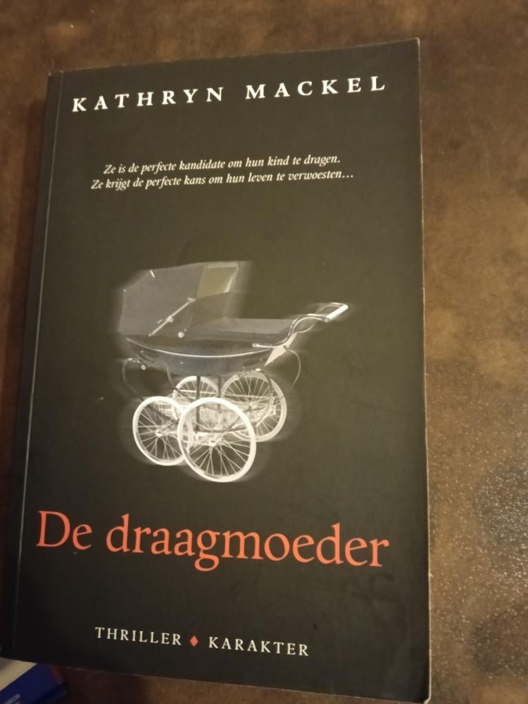 De Draagmoeder - Kathryn Mackel (Thriller), Ophalen of Verzenden, Gelezen, Kathryn Mackel, Nederland