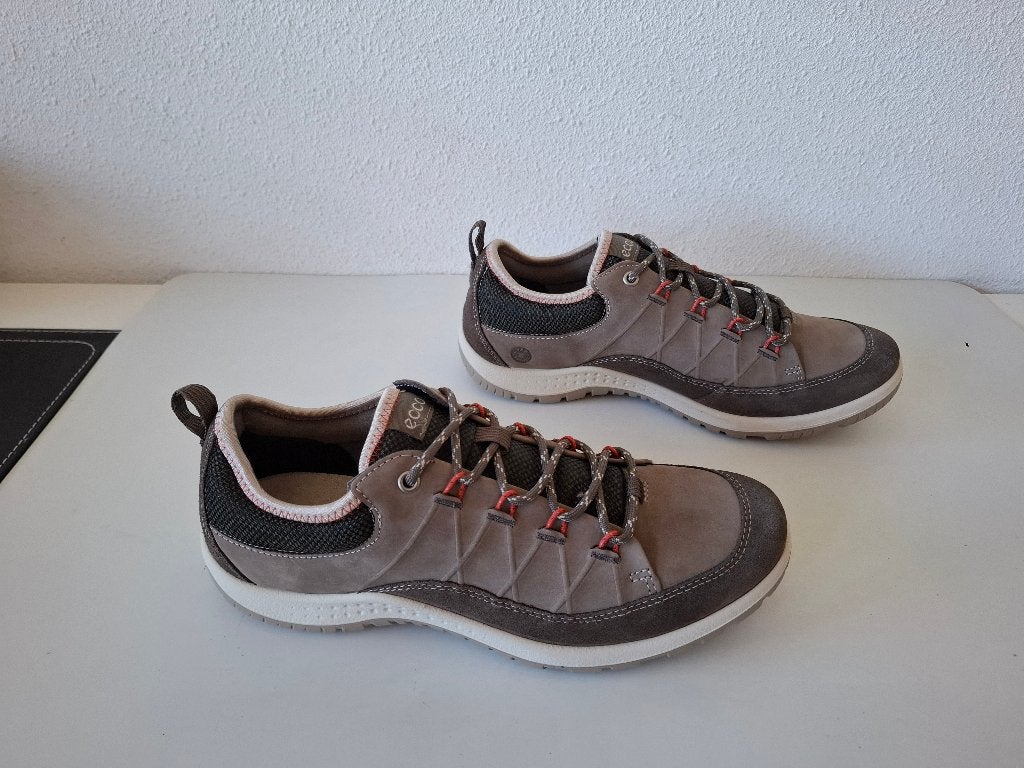 Nieuw Ecco MAAT 38 taupe kleurige wandel schoenen sneakers, Ecco, Verzenden, Beige, Nieuw