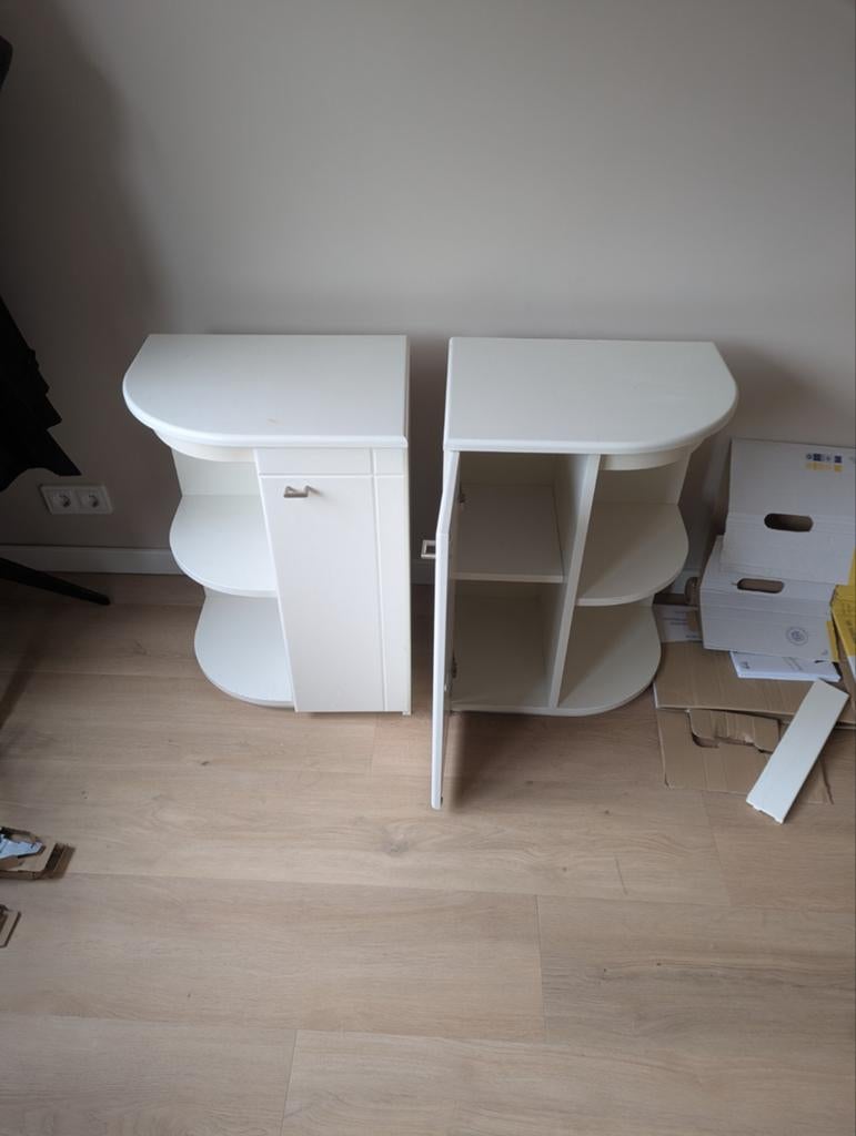 Nachtkastje gratis, Huis en Inrichting, Ophalen, Gebruikt, Minder dan 45 cm
