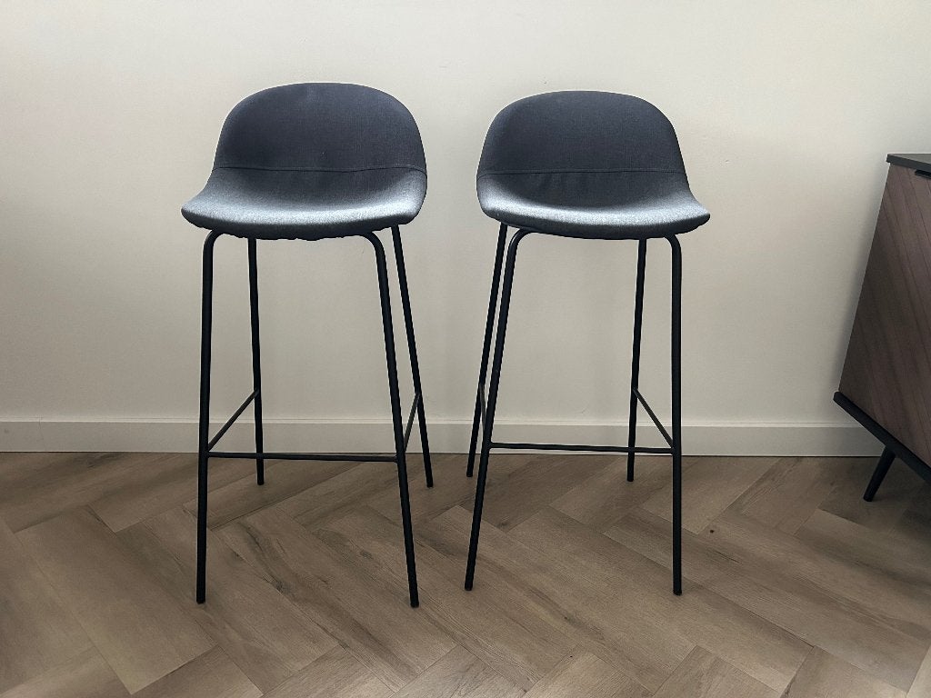 Barkrukken 2 stuks, 2 krukken, Ophalen, Zo goed als nieuw, 60 tot 90 cm