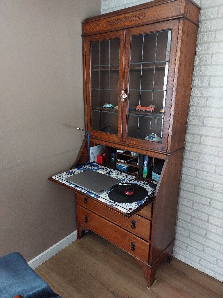 Antieke ,Oude Kast, Ophalen, Gebruikt