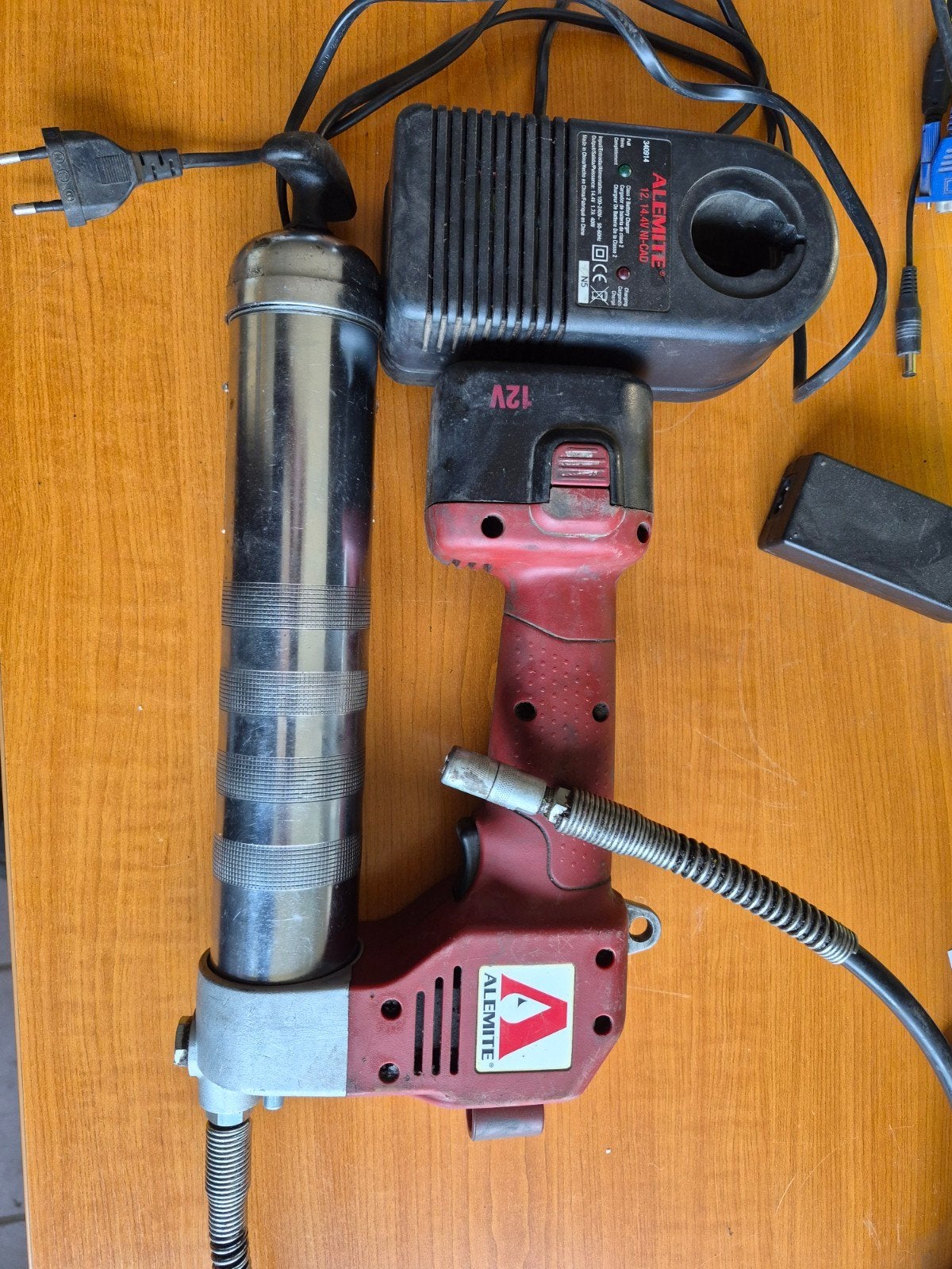 Alemite 12V Accu Vetspuit - Model 775-1, Ophalen of Verzenden, Gebruikt, Overige typen, Overige merken