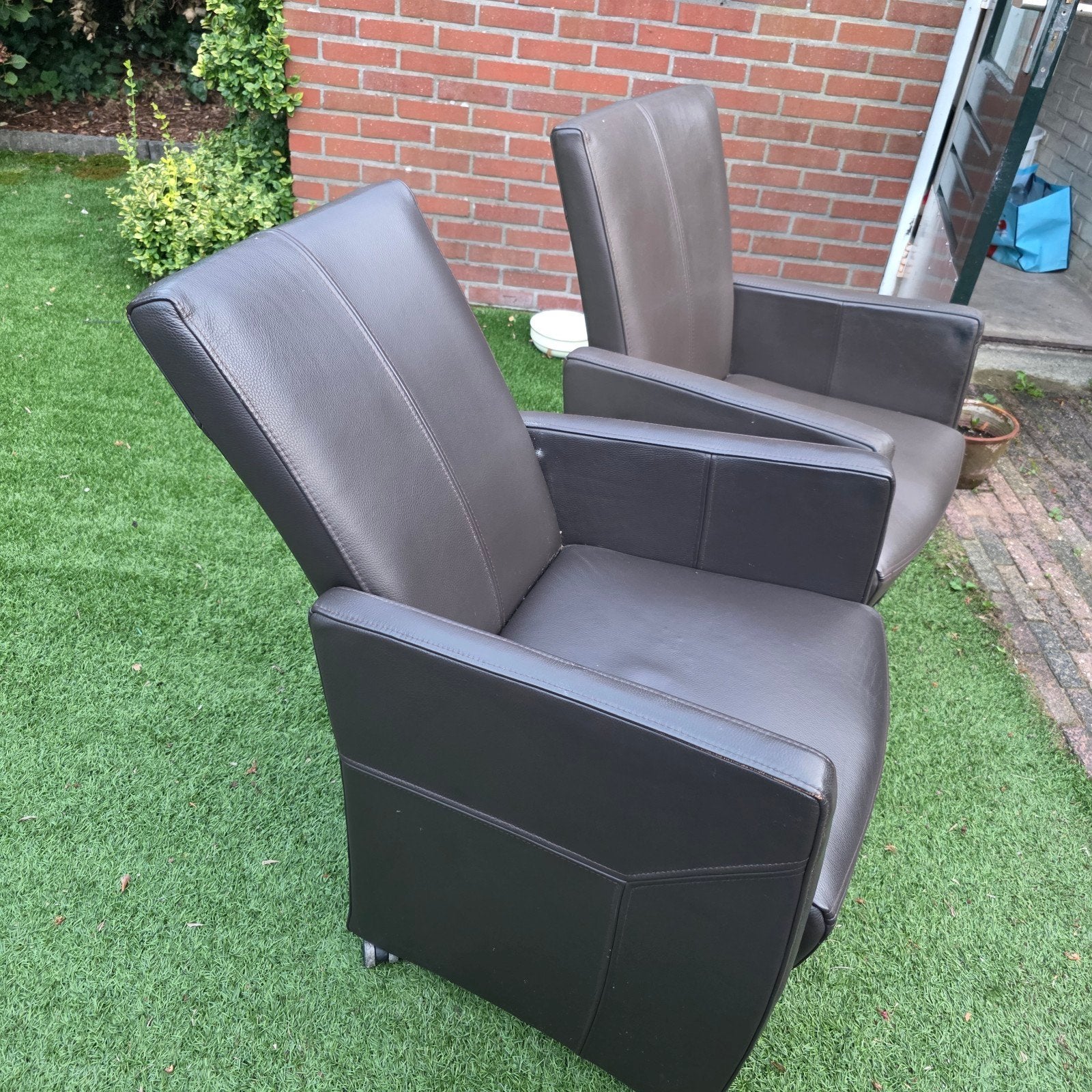 Twee comfortabele bruine leren fauteuils, Ophalen, Gebruikt, Twee, Bruin
