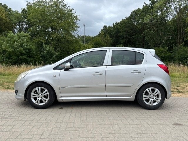 Opel Corsa 1.4  5D 2008 Grijs OPC Line Stoelverwarming, Auto's, Voorwielaandrijving, 4 cilinders, 49 €/maand, Origineel Nederlands