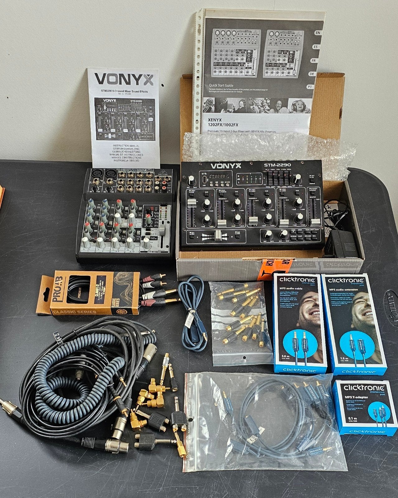 Vonyx STM-2290 & Behringer XENYX 1002FX DJ-mixers, Ophalen of Verzenden, Gebruikt, 5 tot 10 kanalen, Microfooningang