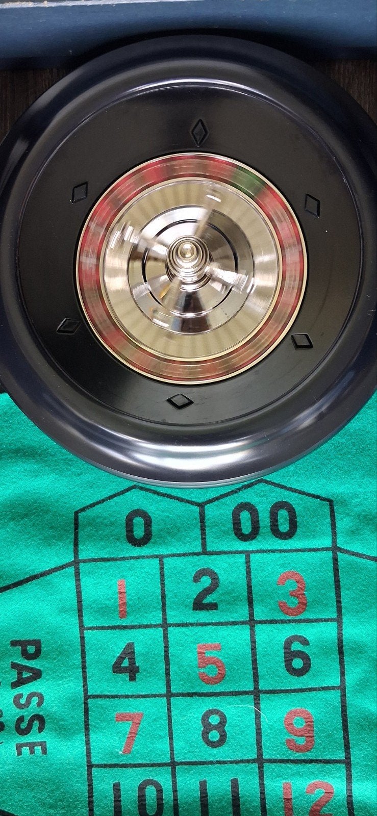 Roulette Las Vegas Style - Dubbel en enkel Nul spel, Hobby en Vrije tijd, Gezelschapsspellen | Bordspellen, Asahi Toys – Las Vegas-stijl roulette (ATC handelsmerk)