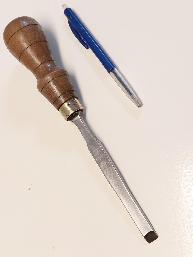Mooie smalle bijna rechte guts 11mm, Antiek en Kunst, Ophalen of Verzenden