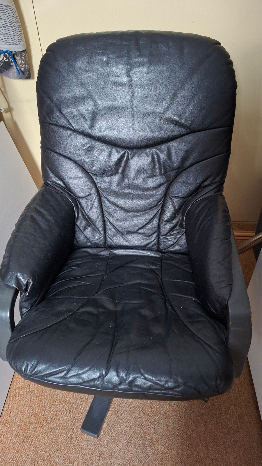 gratis Zwart leren draai fauteuil, Ophalen, Gebruikt, Minder dan 75 cm, Leer