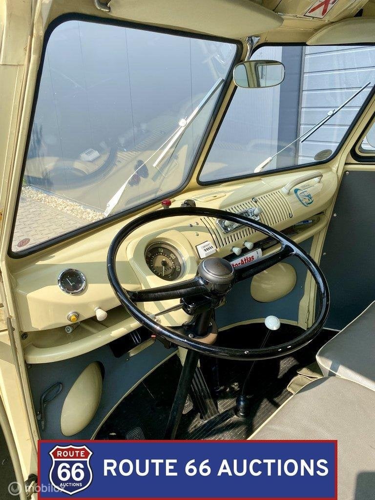 Volkswagen T1 Ambulance | 1966 | Route 66 Auctions, Auto's, Overige carrosserieën, Volkswagen, Zwart, Bedrijf