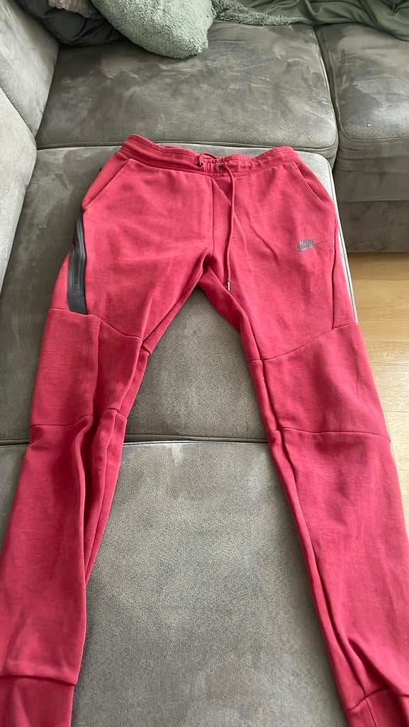Rode Nike Tech broek, Ophalen, Gedragen, Maat 46 (S) of kleiner, Rood