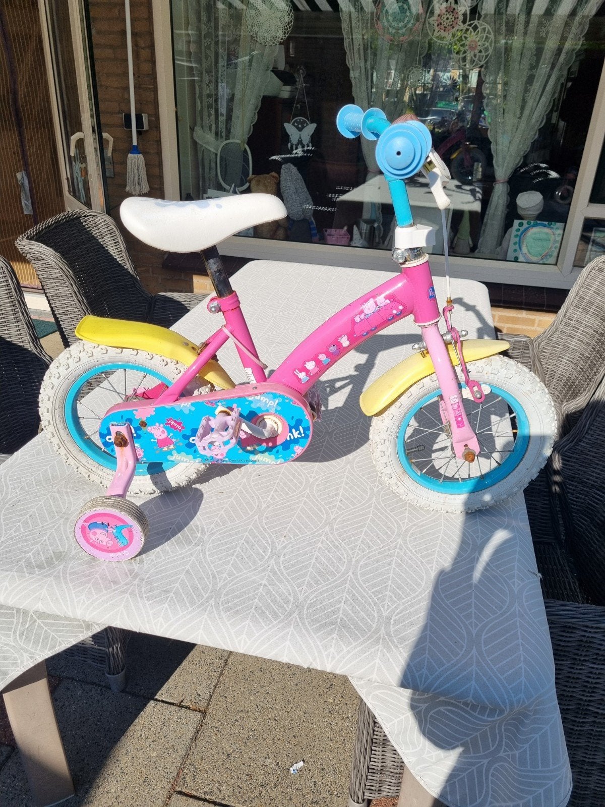 Peppa Pig kinderfiets 12 inch met zijwieltjes, Ophalen, Terugtraprem, Zijwieltjes, Gebruikt