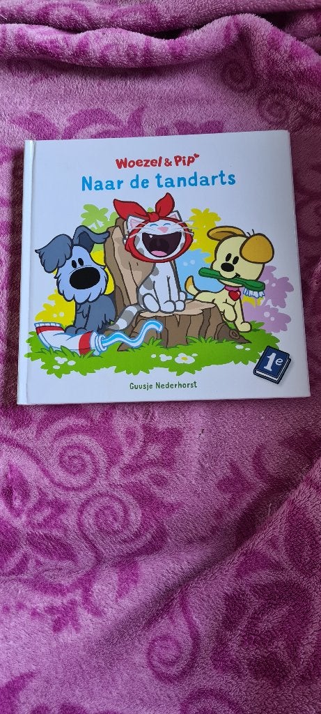 Boek woezel en pip naar de tandarts. Guusje Nederhorst, Ophalen, Zo goed als nieuw, Guusje Nederhorst, Fictie algemeen