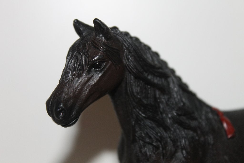 Schleich Fries paard 13749, Ophalen of Verzenden, Zo goed als nieuw, Dier