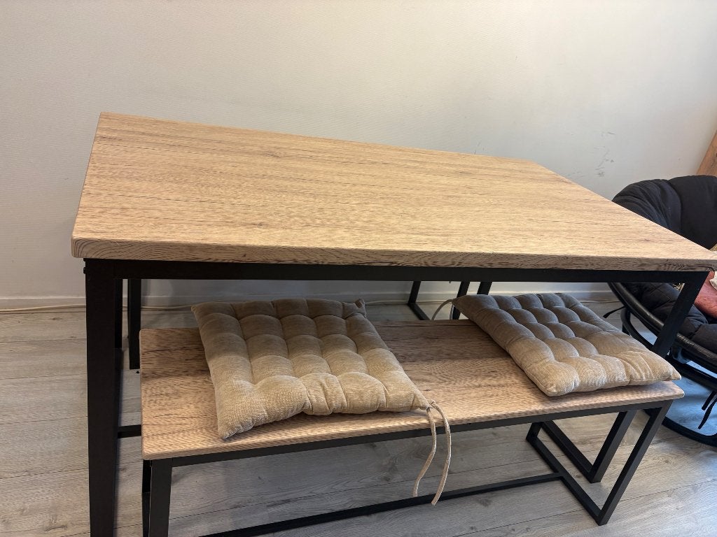 Eettafel met 2  bankjes, Ophalen, Gebruikt, 100 tot 150 cm, 50 tot 100 cm