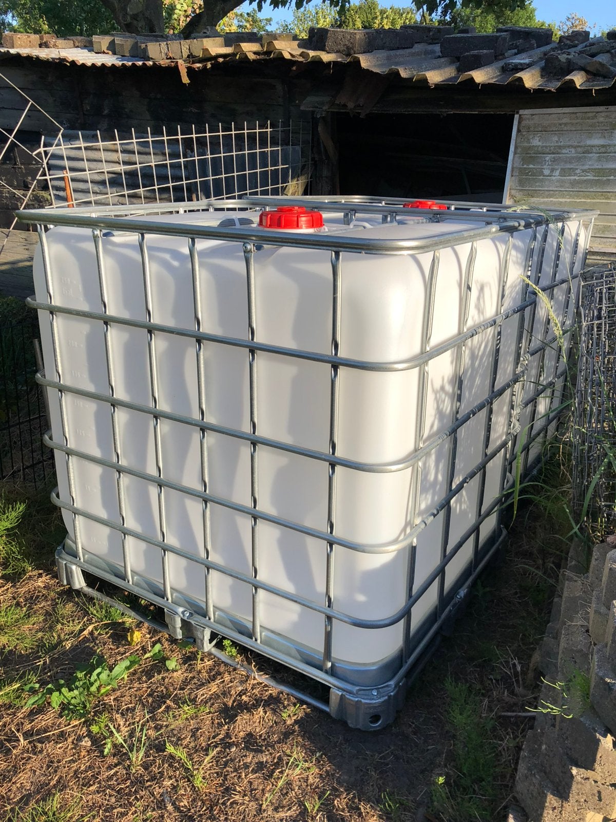 1000 liter IBC containers / tanks / vaten / vat, 150 liter of meer, Ophalen, Zo goed als nieuw