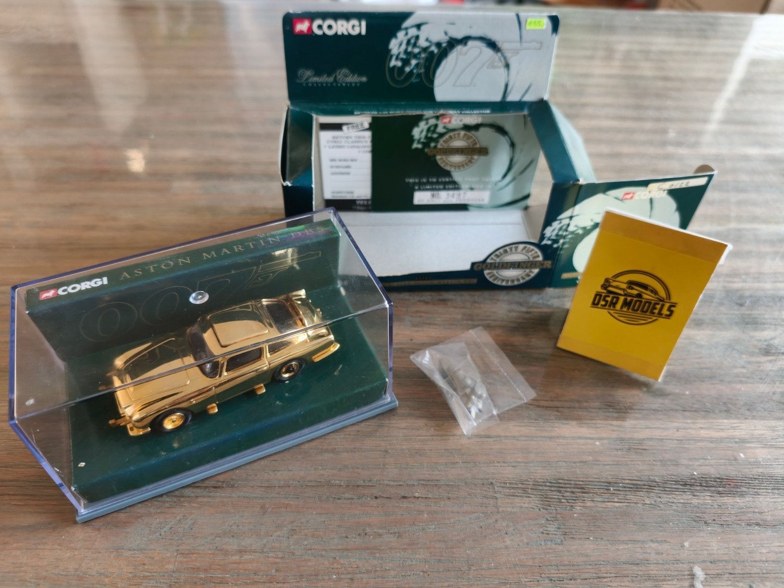 Corgi James Bond Goldfinger Aston Martin DB5 Limited Edition, Hobby en Vrije tijd, Corgi, Auto, Corgi, Onbekend