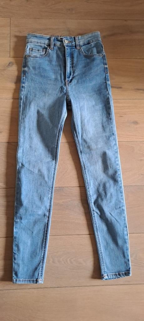 Pull&Bear lichtblauwe skinny jeans, maat 36, nieuw, Nieuw, Ophalen of Verzenden, W28 - W29 (confectie 36), Pull&Bear