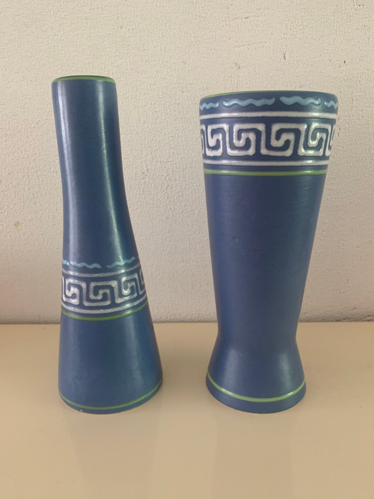 Twee Delfts Blauwe vazen, Antiek en Kunst, Antiek | Vazen, Ophalen of Verzenden