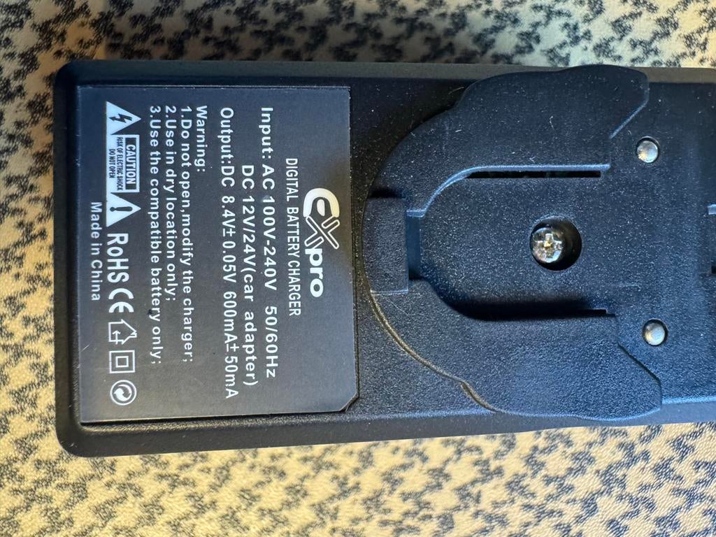 Expro digitale batterijlader, Ophalen of Verzenden, Gebruikt
