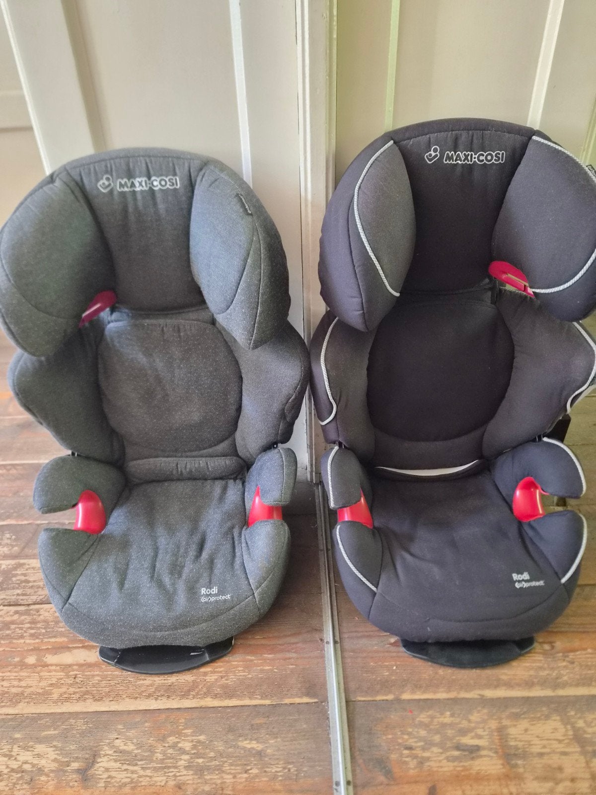 GRATIS: 2 x Maxicosi Rodi autostoel, weinig gebruikt, Ophalen, Verstelbare rugleuning, Autogordel, 15 t/m 36 kg