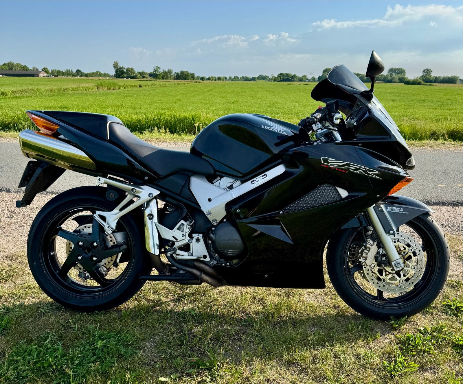 Honda VFR 800 Vtec - Sportieve Toermotor, Motoren, Motoren | Honda, 4 cilinders, Motorrijbewijs A, Gebruikt, Particulier