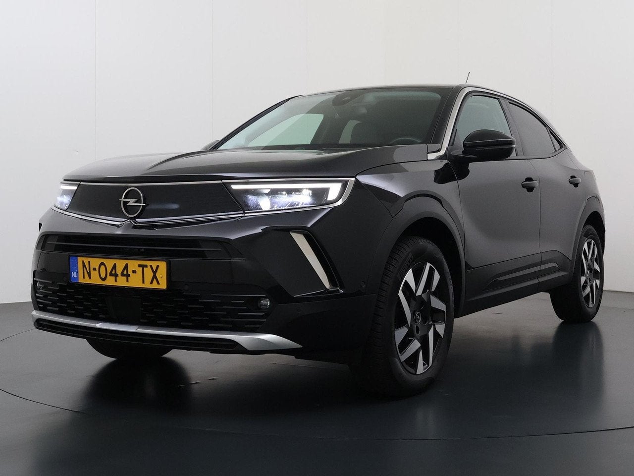 Opel Mokka 130pk Elegance | 1ste eigenaar | Camera | Navigat, Auto's, 1195 kg, Gebruikt, Zwart, Origineel Nederlands