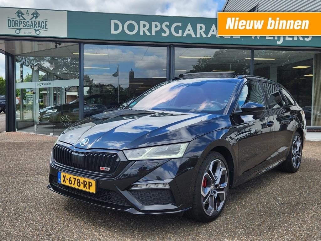 Skoda OCTAVIA 1.4 TSI RS IV Business, Pano, HuD, Memory, Can, Gebruikt, 4 cilinders, Zwart, Plug-in hybride