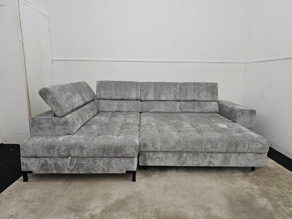 Gloednieuwe luxe hoekbank met slaap en opslagfunctie, 125 cm of meer, 125 cm of meer, Zo goed als nieuw, Info@homefriesland.nl