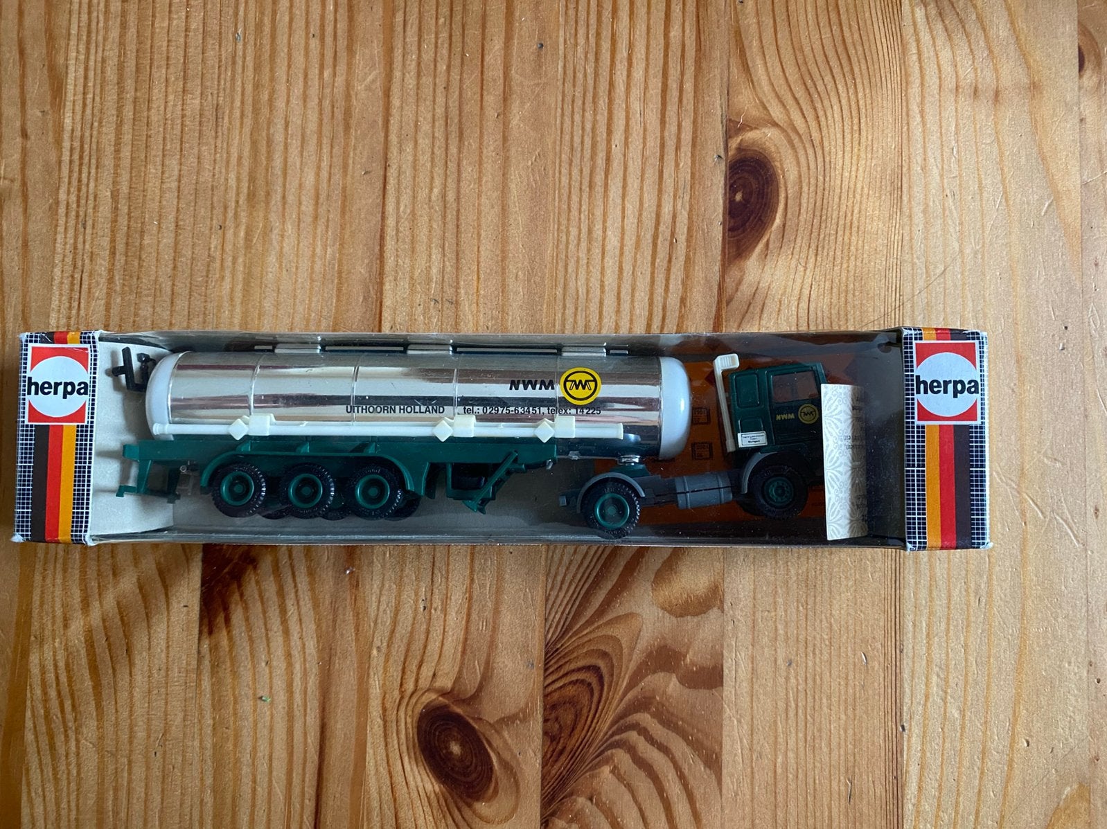 Herpa Vrachtauto NWM Uithoorn Holland, Ophalen of Verzenden, Zo goed als nieuw, Bus of Vrachtwagen, Herpa